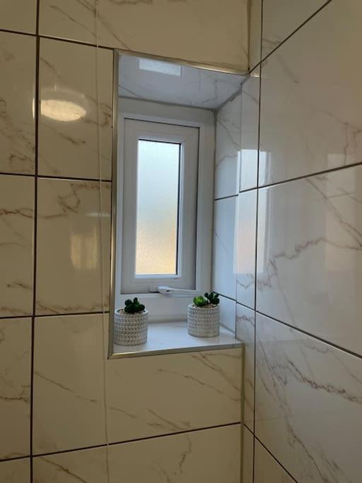 Modern 1 Bed Apartment In The City Centre Of Derby Exteriér fotografie