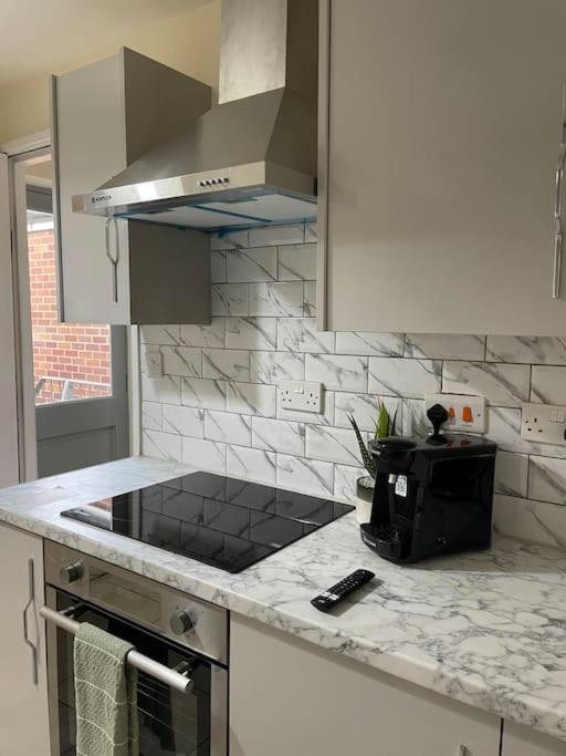 Modern 1 Bed Apartment In The City Centre Of Derby Exteriér fotografie