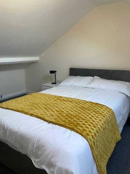 Modern 1 Bed Apartment In The City Centre Of Derby Exteriér fotografie