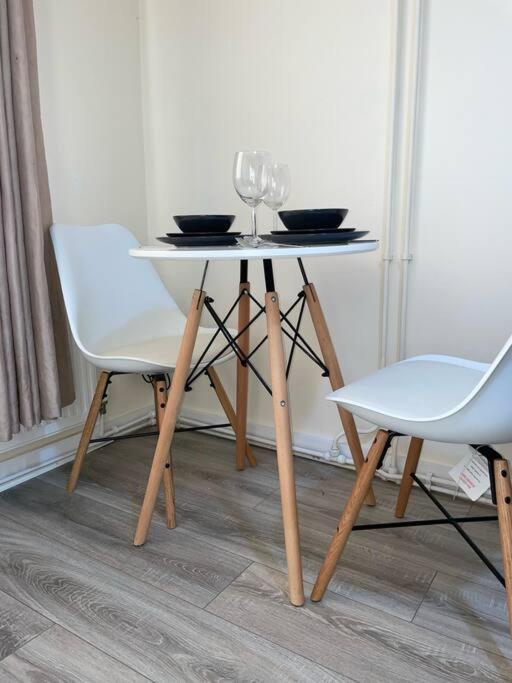 Modern 1 Bed Apartment In The City Centre Of Derby Exteriér fotografie